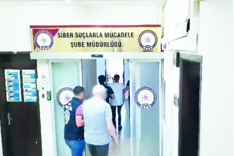 Siber suçlarla ilgili 4 kişi gözaltında