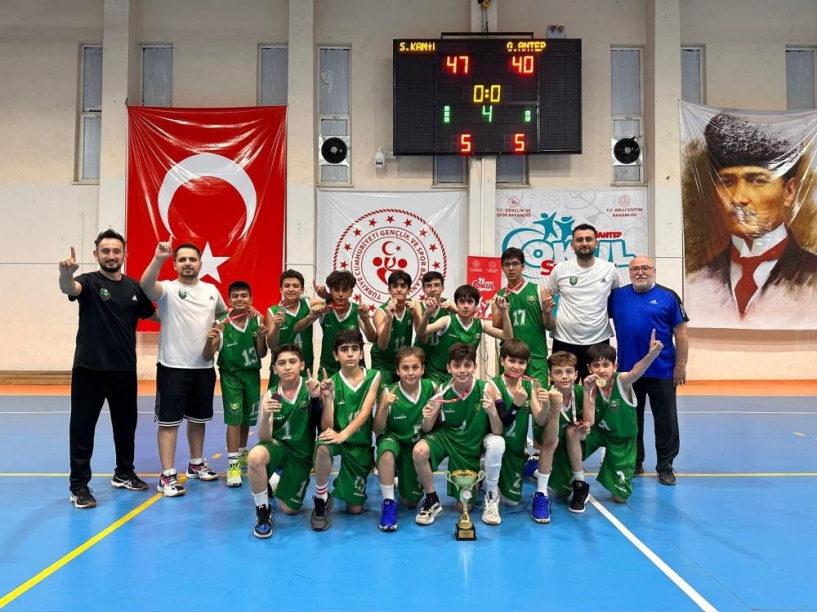 Şehitkamil Belediye Spor Kulübü sezonu 4 kupayla tamamladı