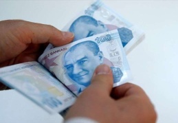 Asgari ücret üç günde 30 dolar düştü