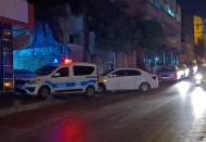 Kavgaya müdahale eden polis pompalı tüfekle yaralandı