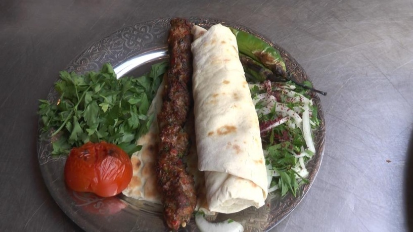 Simit kebabı az tüketildiği için unutulan yemekler arasında