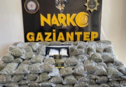 80 kilo 700 gram skunk ile 2 kilo 225 gram metamfetamin ele geçirildi