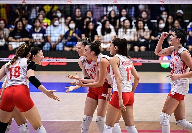 A Milli Kadın Voleybol Takımı, Hırvatistan'a set vermedi