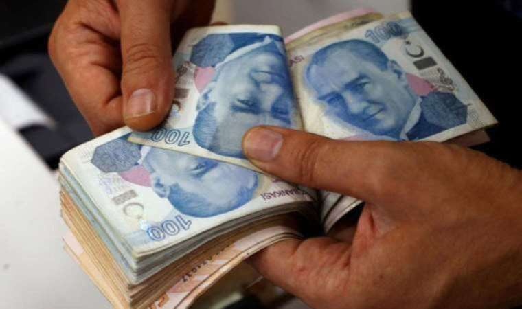 Memur ve emeklilerin gözü, hükümetten gelecek zam haberinde