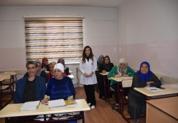50’sinden sonra okuma-yazma öğreniyorlar
