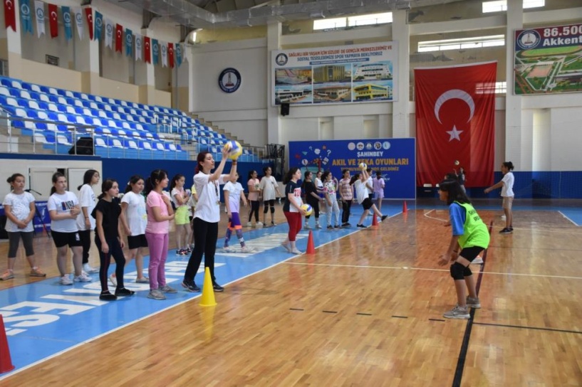 “Voleybolun çok yönlü faydası olduğunu gördük”