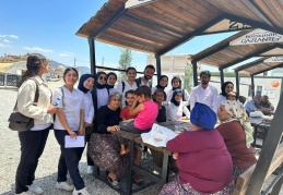 Hemşire adayları stajlarını deprem bölgesinde yaptı