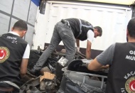 8 milyon lira değerinde kaçak motor blokları ve şanzımanlar ele geçirildi