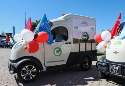 Büyükşehir, temizlikte elektrikli çevreci araçları devreye soktu