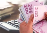 Eğitim burslarıyla yurtdışına giden öğrencilerin başı dertte