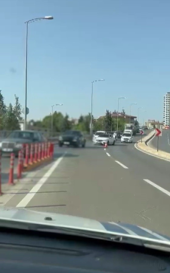 Şerit ihlali yapan sürücülere ceza uygulandı