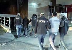 Terör operasyonlarının ardından 3 kişi tutuklandı