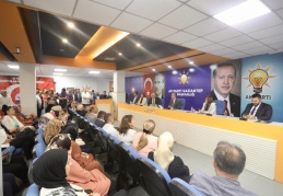 Bakan Kacır, il teşkilatı ile biraraya geldi