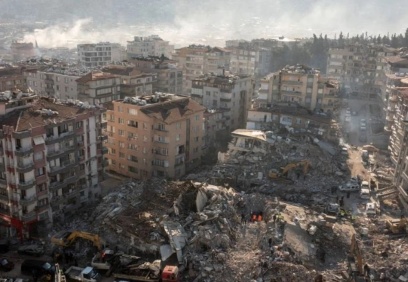 Depremden kurtulanları susuzluk ve asbest öldürecek