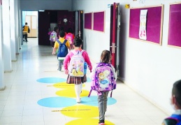 Çocuklarını okula göndermeyen ailelere yaptırım uygulayın