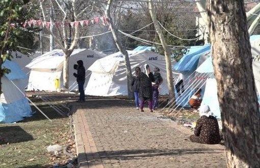 “Deprem bölgesinde kadınların ihtiyaçları karşılanmıyor”