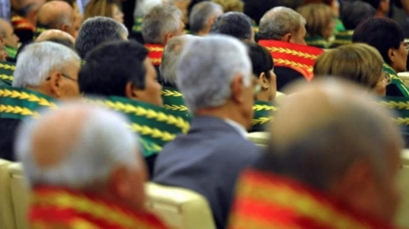 Muhalif hakimler, kararname ile sürgün yedi