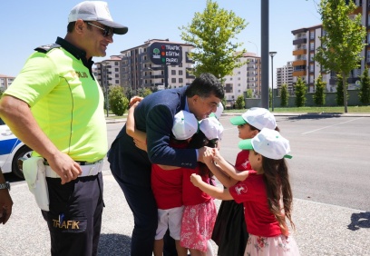 42 bin öğrenci, uygulamalı trafik eğitimi aldı