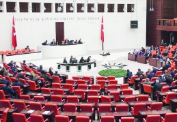 Milletvekilleri, seçimden sonra 4 gün çalıştı, her biri 100 bin lira maaş aldı