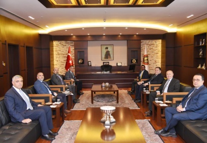 Hammadde fiyatlarındaki iniş çıkışlar ve tedarik sürelerinin uzaması maliyetleri olumsuz etkiliyor