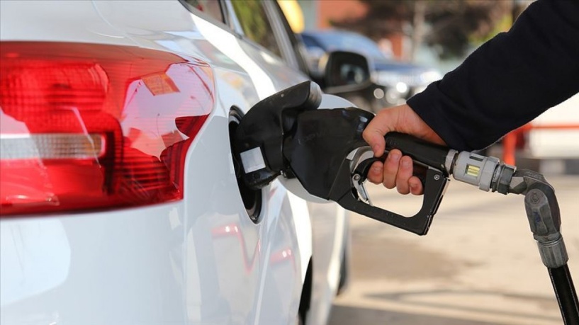 Benzine 2 lira zam daha geliyor