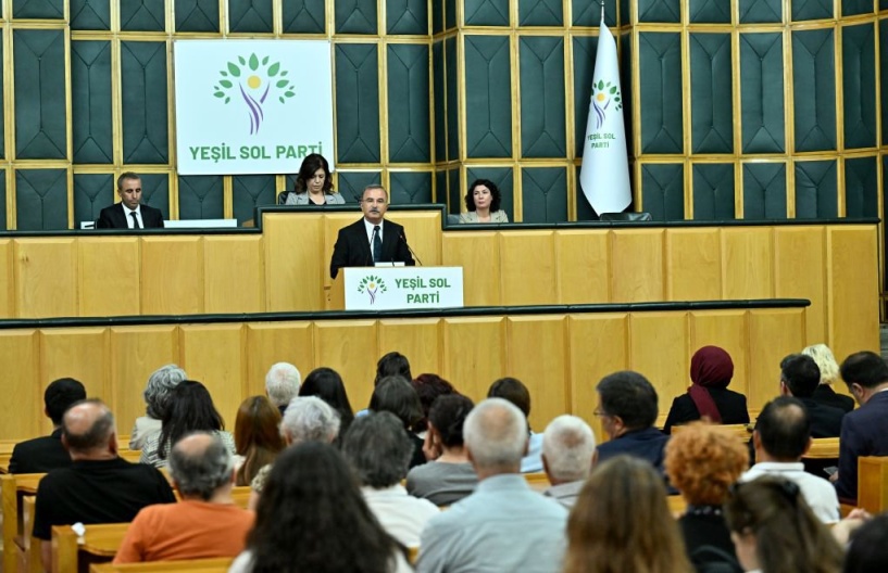 Yeşil Sol Parti’den Akın: Depremle ilgili toplanan 87 milyar nereye gitti?