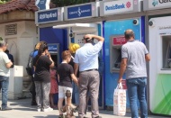 Güçsüzlere kredi verilmeyecek, yurt dışı uçak biletine taksit yapılmayacak