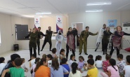 Deprem çocukları için “Küçük Kara Balık” sahnelendi