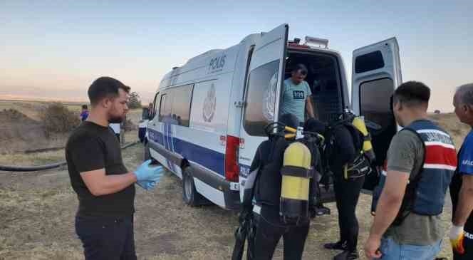 Bir genç daha boğuldu