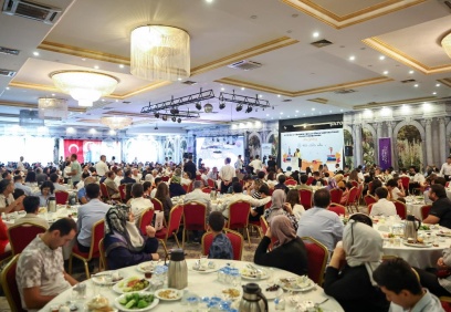 LGS’de derece alan öğrencilere para ve bisiklet