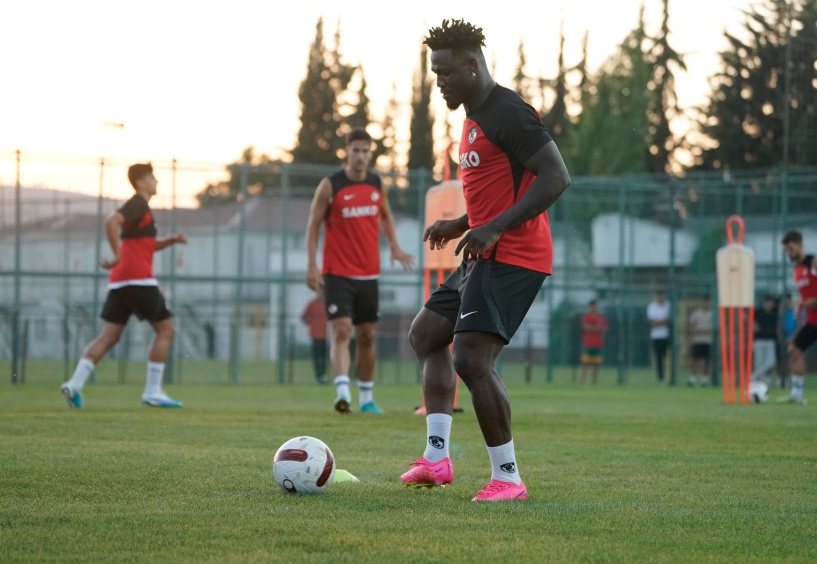 Fenerbahçe’ye sıkı hazırlanıyorlar