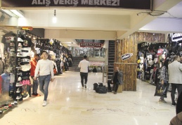 Krizi iliklerimize kadar hissediyoruz