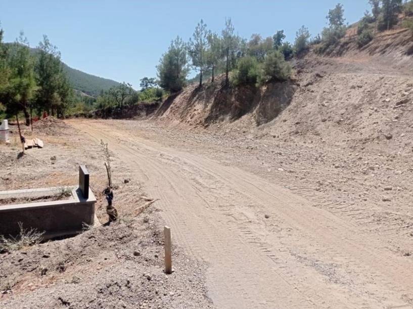 Moloz ve hafriyat temizliği yapıldı