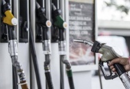 Benzine zam geliyor