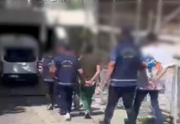 Vatandaşları 8 bin dolar  dolandıran 4 kişi yakalandı