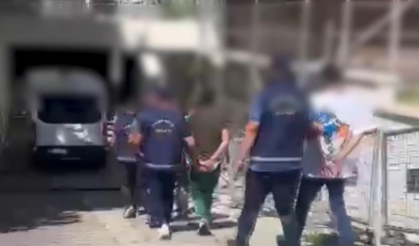 Vatandaşları 8 bin dolar dolandıran 4 kişi yakalandı