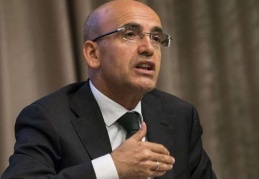 Bakan Mehmet Şimşek'ten bankalara kredi çağrısı: Tüketici kredilerini kısın ihracatçıya kredi verin