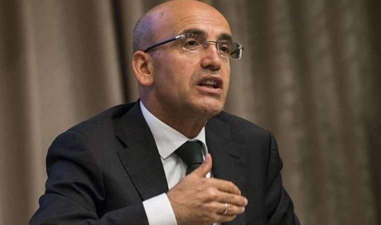 Bakan Mehmet Şimşek'ten bankalara kredi çağrısı: Tüketici kredilerini kısın ihracatçıya kredi verin