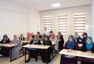 30 ile 60 yaş arasındaki kadınlar okuma-yazma öğreniyor