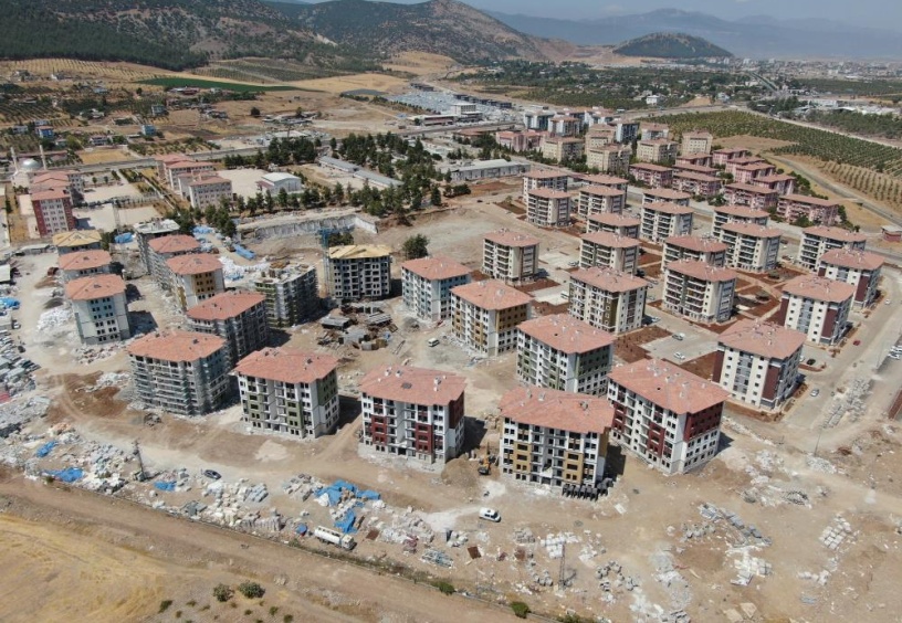 17 bloktan oluşan kalıcı konutlar Ekim’de hazır olacak