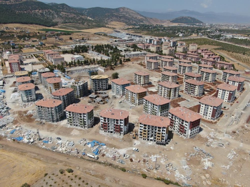 17 bloktan oluşan kalıcı konutlar Ekim’de hazır olacak