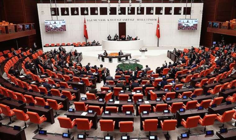 ‘Z kuşağı’na sordular: En başarılı milletvekilleri hangileri?