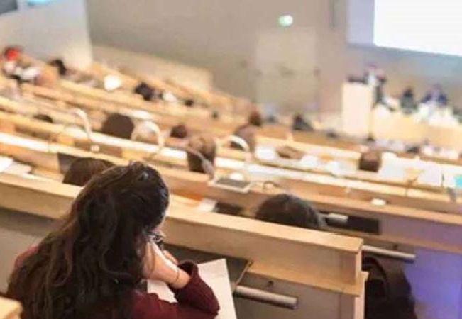 Sağlık bölümlerine talep azaldı, üniversite adayları mühendisliklere yöneldi