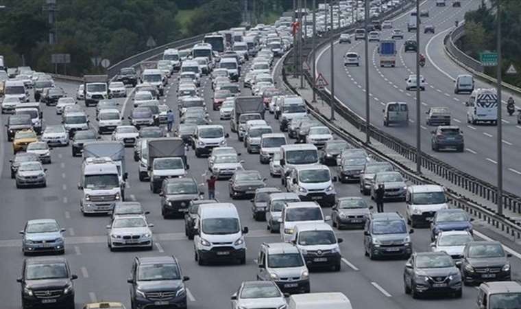 Trafiğe kaydı yapılan taşıt sayısı yüzde 107.5 arttı