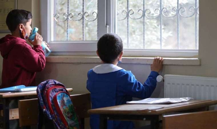19 milyon 100 bin öğrenciden sadece yüzde 9.4'üne 'ücretsiz yemek veriliyor