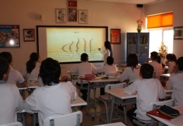 Eğitimde kara tablo: Ortaokullarda din derslerini 16 saate çıkardı