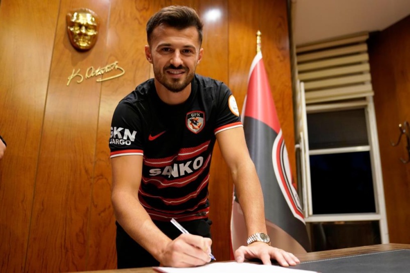 Gaziantep FK, İsviçreli forvet Albian Ajeti'yi aldı