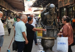 Sıcaklar bunaltmaya devam ediyor