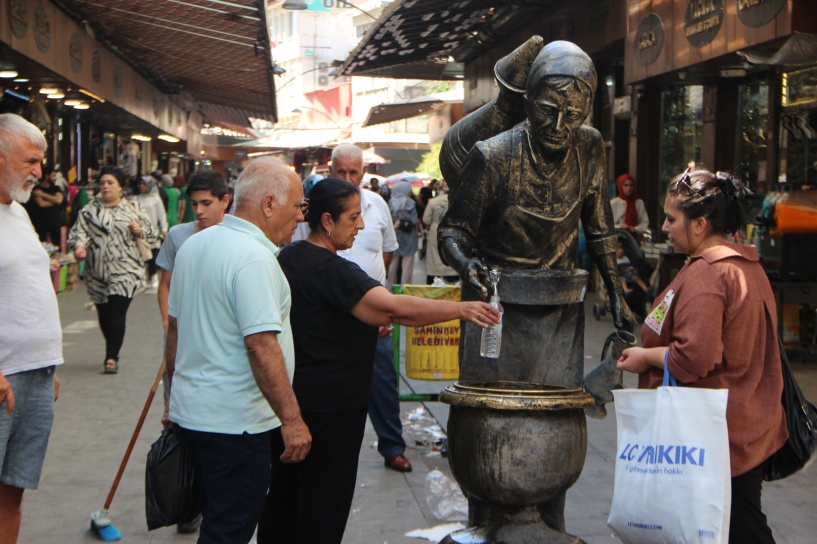 Sıcaklar bunaltmaya devam ediyor
