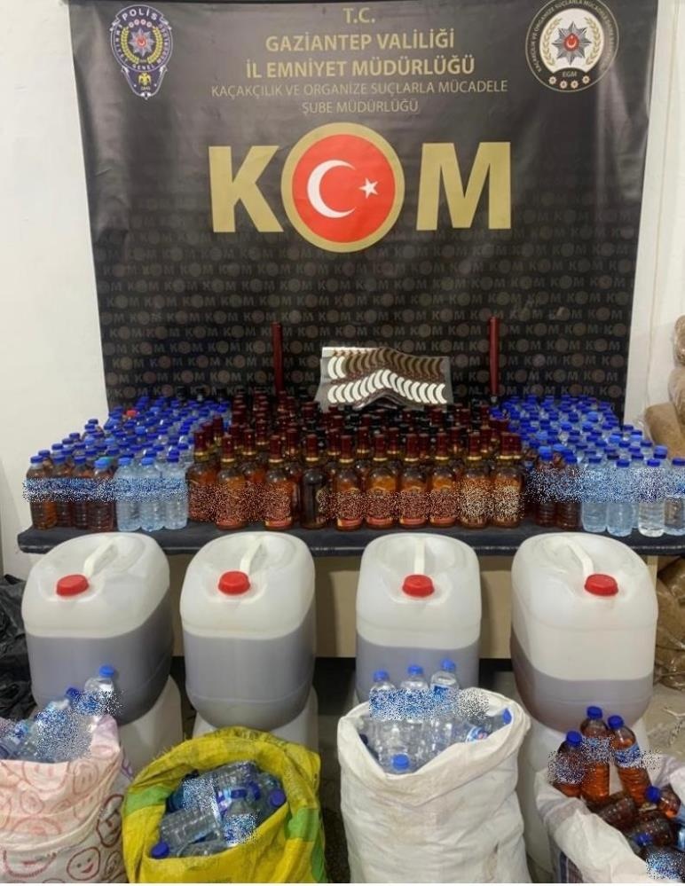 3 ayrı depoda sahte alkol ele geçirildi